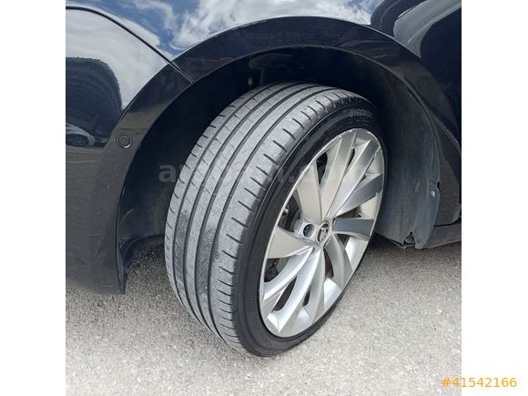 GALERİ TURGAY'DAN 2011 MODEL SUPERB 2.0 ELEGANCE 4 KOLTUK ISITMA
