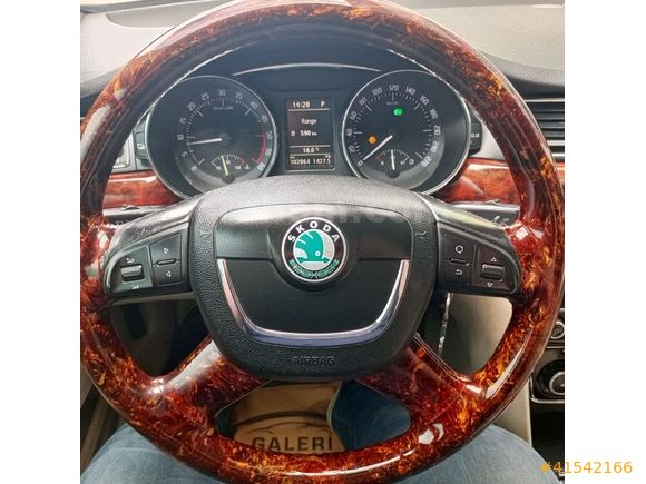 GALERİ TURGAY'DAN 2011 MODEL SUPERB 2.0 ELEGANCE 4 KOLTUK ISITMA