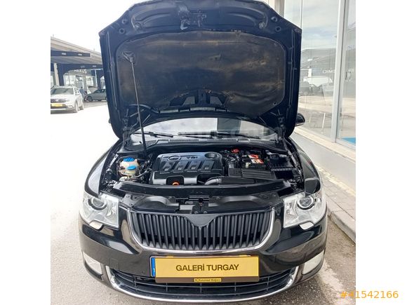 GALERİ TURGAY'DAN 2011 MODEL SUPERB 2.0 ELEGANCE 4 KOLTUK ISITMA