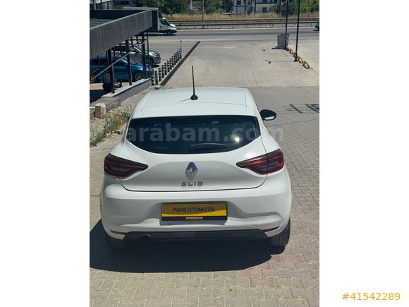 2022 MODEL 1.0 TCE OTOMATİK VİTES AİLE ARACI