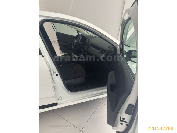 2022 MODEL 1.0 TCE OTOMATİK VİTES AİLE ARACI