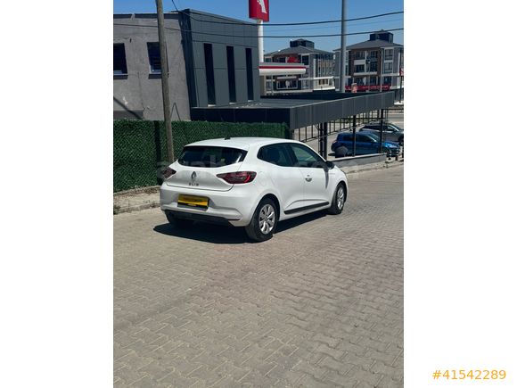 2022 MODEL 1.0 TCE OTOMATİK VİTES AİLE ARACI