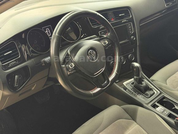 2014 Golf 1.4TSI HIGHLINE DSG/LED