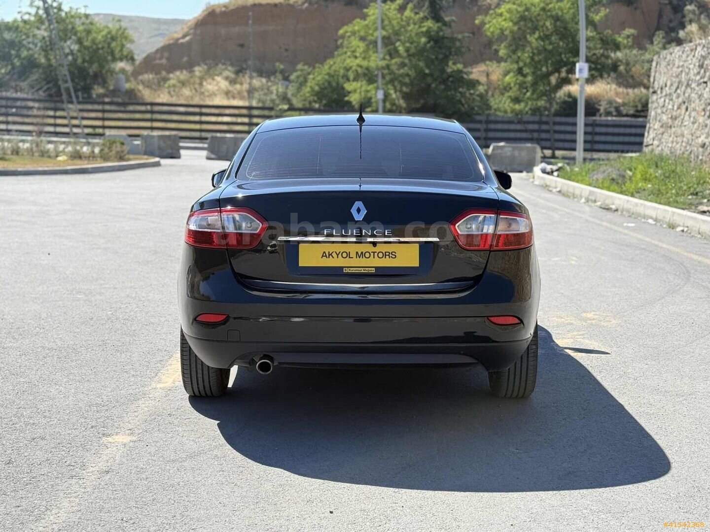 Galeriden Renault Fluence 1.5 dCi Touch 2014 Model İstanbul 164.000 km Siyah 5