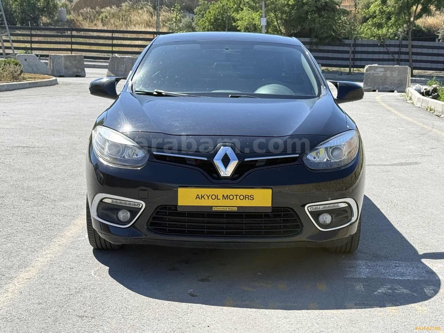 Galeriden Renault Fluence 1.5 dCi Touch 2014 Model İstanbul 164.000 km Siyah 2