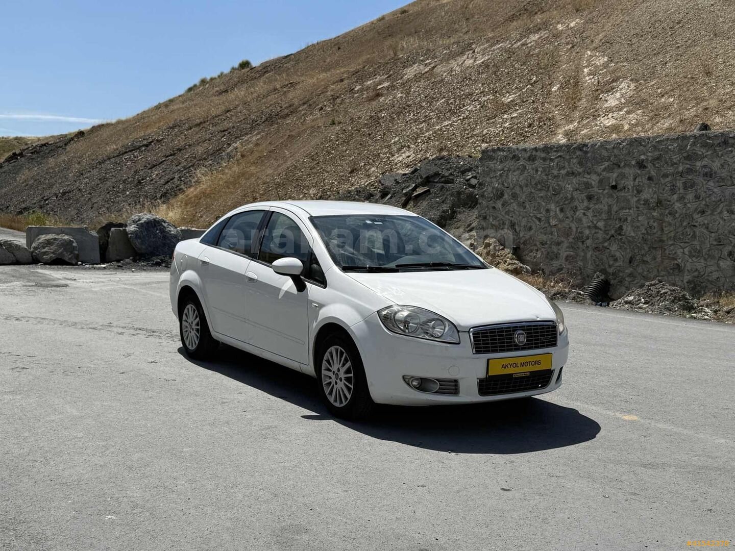 Galeriden Fiat Linea 1.3 Multijet Active Plus 2012 Model İstanbul 257.000 km Beyaz 3