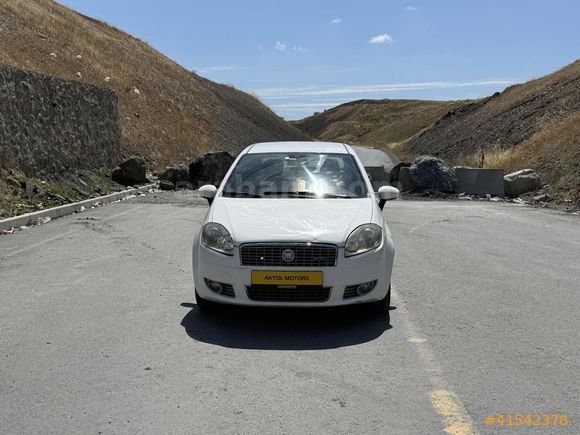 AKYOL MOTORS'DAN DEĞİŞENSİZ FIAT LİNEA