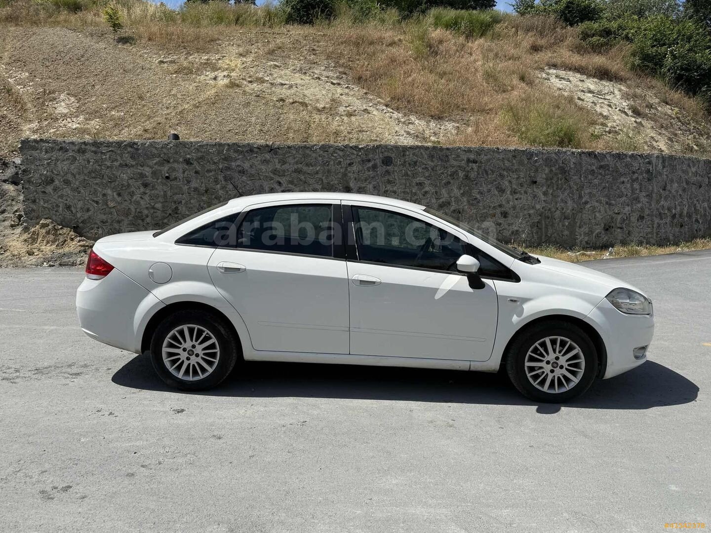Galeriden Fiat Linea 1.3 Multijet Active Plus 2012 Model İstanbul 257.000 km Beyaz 5