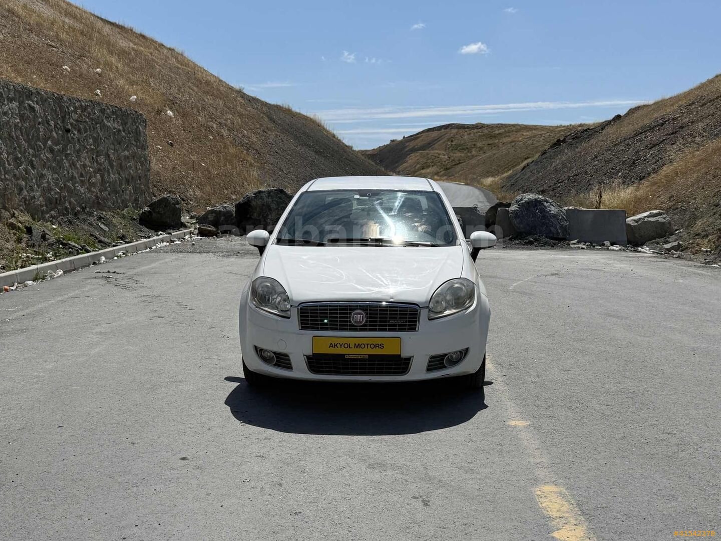 Galeriden Fiat Linea 1.3 Multijet Active Plus 2012 Model İstanbul 257.000 km Beyaz 2