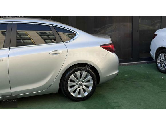 DUR AUTO 2020 ASTRA 1.4 T OTOMATİK 180 BİN KM