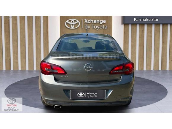 Astra Sedan 1.4 Turbo Edition Plus (89.900 KM)