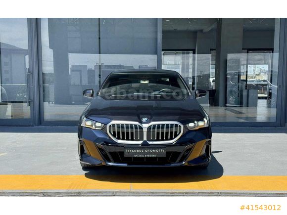 2024 BMW 5.20İ M SPORT SOĞUTMA HEADUP BOYASIZ 40.000 KM