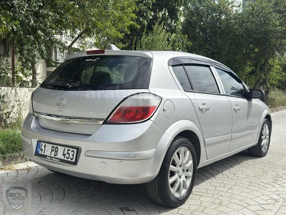 ROLDEN DÜŞÜK KM BAKIMLI KAZASIZ ASTRA H