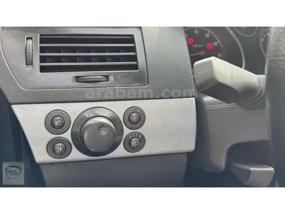 ROLDEN DÜŞÜK KM BAKIMLI KAZASIZ ASTRA H