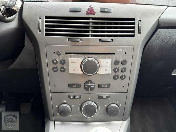 ROLDEN DÜŞÜK KM BAKIMLI KAZASIZ ASTRA H