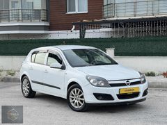 ÖZDEMİRLER'den BEYAZ İNCİ OPEL ASTRA 1.6 ENJOY