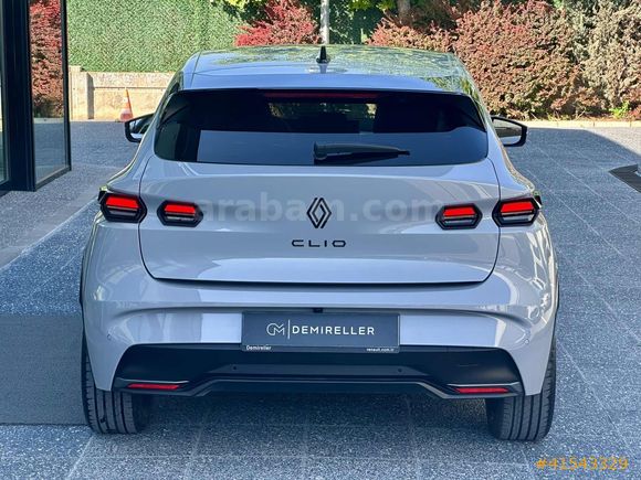 Renault Bayiden 2025 Clio 1.2 TCe 120 HP Esprit Alpine Boyasız