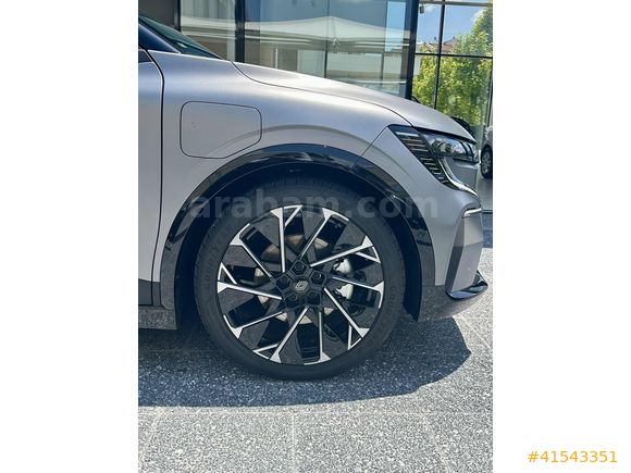 Renault Bayiden 2025 Megane E-Tech Esprit Alpine EV60 Boyasız
