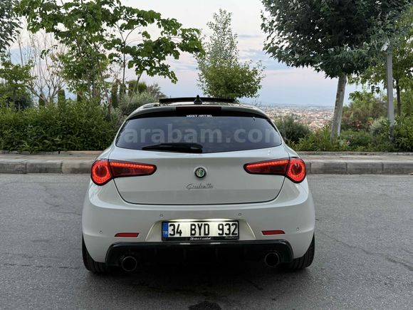 Sahibinden Alfa Romeo Giulietta 1.4 TB MultiAir Distinctive 2012 Model 