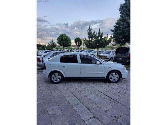 OPEL ASTRA 1.6 NJOY