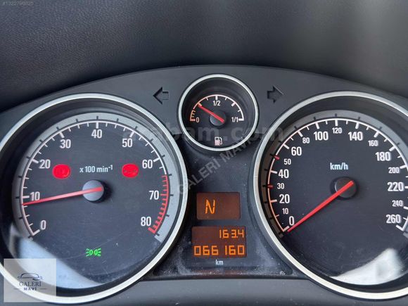 GALERİ MAVİ'DEN 2008 MODEL OTOMATİK VİTES DÜŞÜK KM