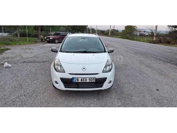 Sahibinden Renault Clio 1.6 Night & Day Grandtour 2012 Model  142.000 km Beyaz