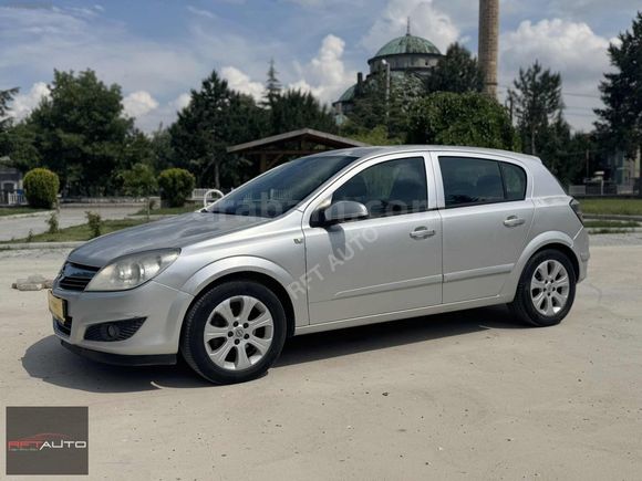 RFT AUTO'dan mükemmel kondisyonda Opel Astra