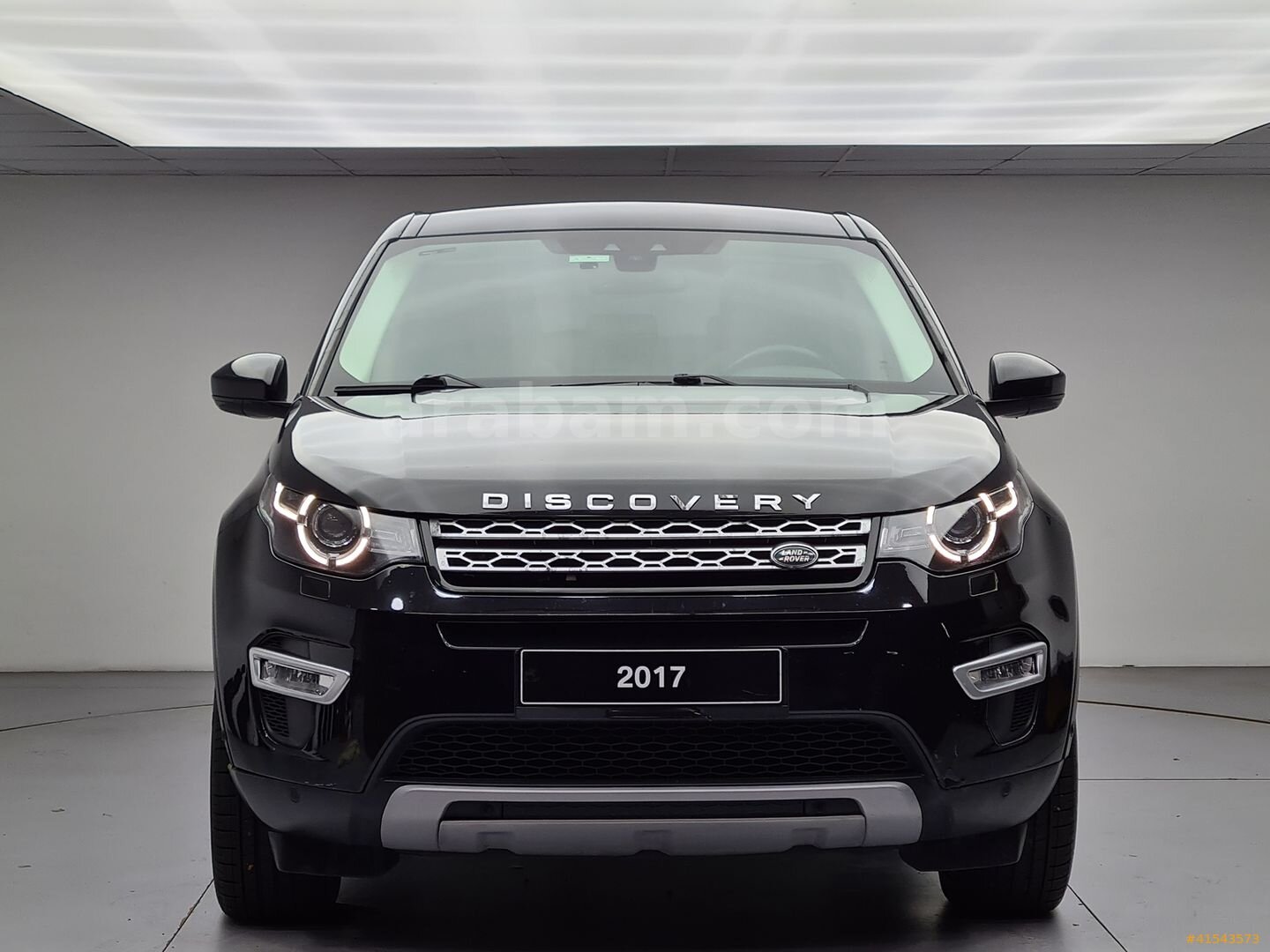 Galeriden Land Rover Discovery Sport 2.0 TD4 HSE Luxury 2017 Model İstanbul 116.895 km Siyah 3