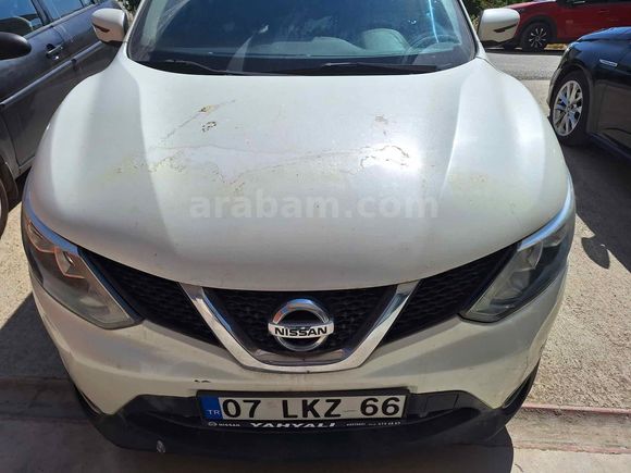 Sahibinden Nissan Qashqai 1.5 dCi Tekna 2015 Model 