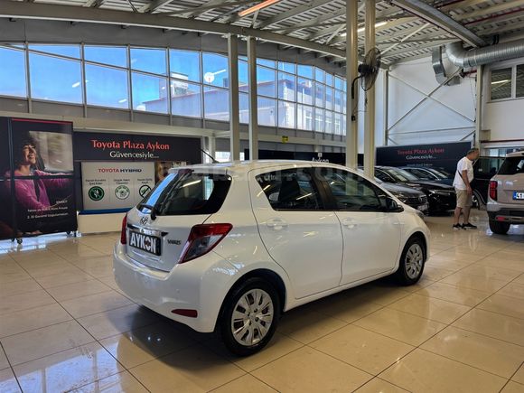 2013 TOYOTA YARIS 1.33 FUN