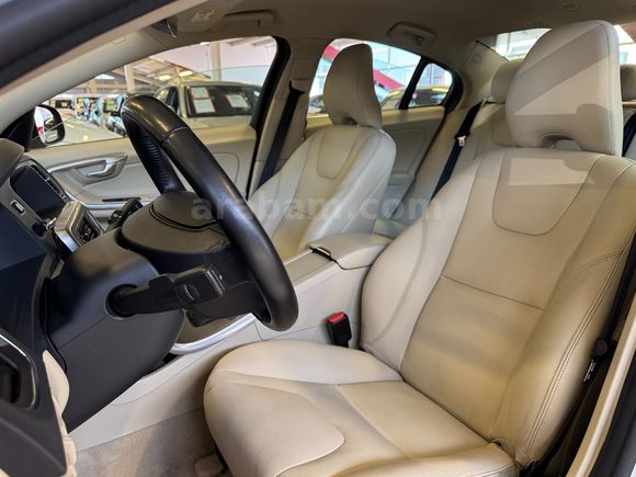 2017 VOLVO S60 1.5 T3 PREMIUM 