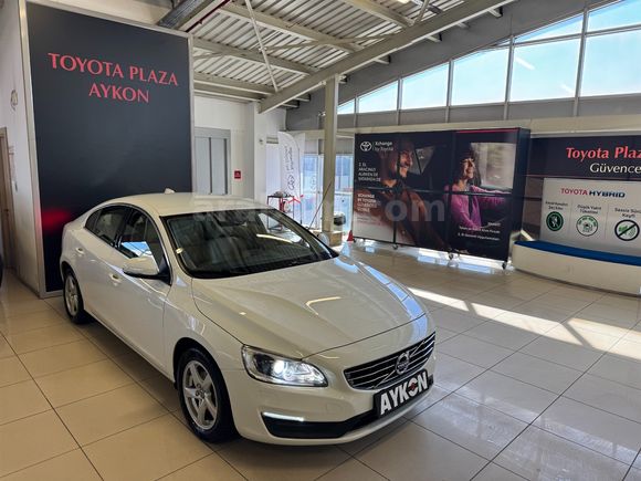 2017 VOLVO S60 1.5 T3 PREMIUM 