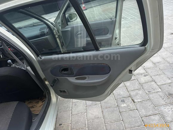 1,4 KLİMALI CLİO