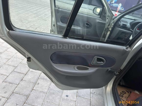 1,4 KLİMALI CLİO