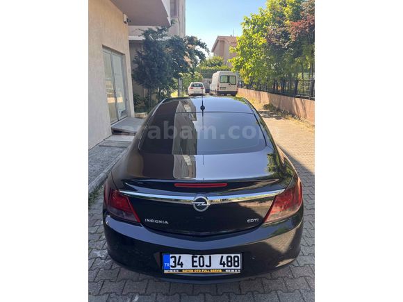 Sahibinden Opel Insignia 2.0 CDTI Edition Elegance 2012 Model  310.000 km Siyah