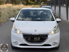 2015 PEUGEOT 208 1.4 DİZEL ACTİVE HATASIZ EMSALSİZ DÜŞÜK KM