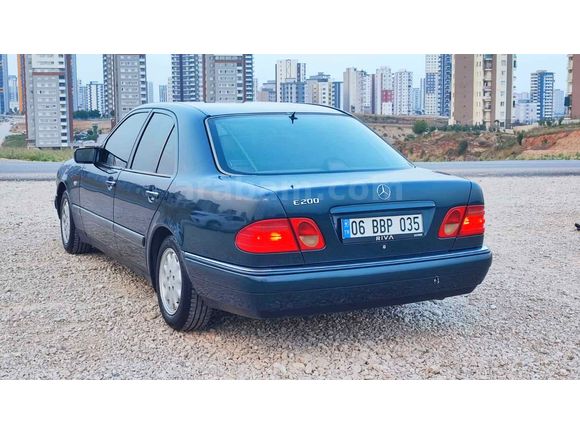 Temiz Bakımlı W210 E 200 Elegance 1997 otomatik vites   