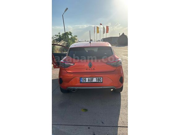Sahibinden Renault Clio 1.0 TCe Techno Esprit Alpine 2024 Model 