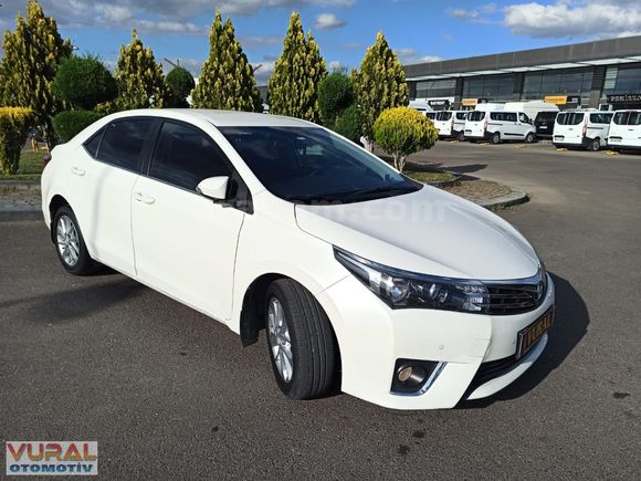 VURALDAN2014 COROLLA 1.6ADVANC/HATASIZ BOYASIZORJİNAL KM