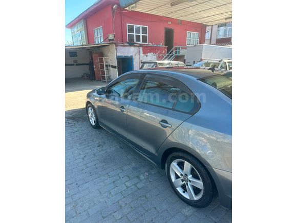 Sahibinden Volkswagen Jetta 1.6 TDi Trendline 2011 Model 