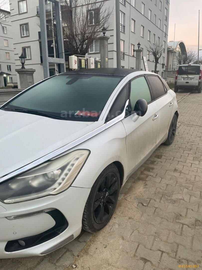 Galeriden DS Automobiles DS4 1.6 e-HDi D-Sport 2012 Model Tekirdağ 390.000 km Beyaz 2