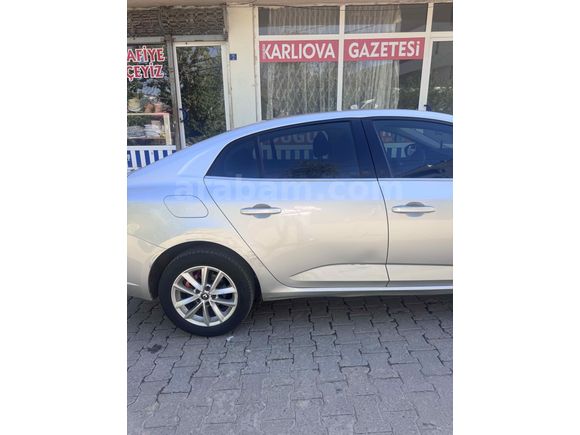 Sahibinden Renault Megane 1.5 dCi Touch 2018 Model  230
km Gri