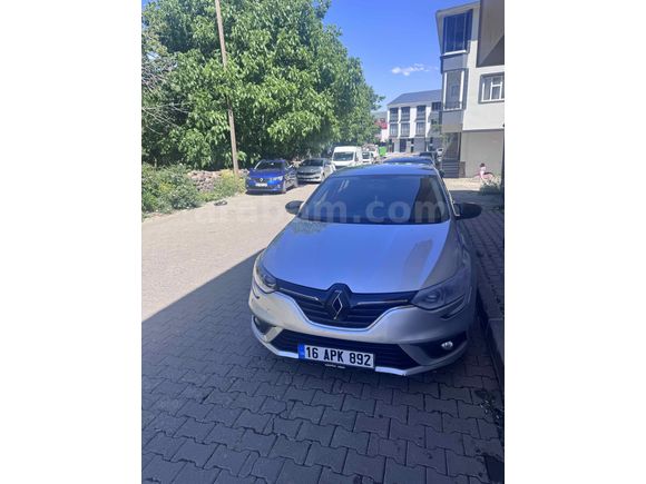 Sahibinden Renault Megane 1.5 dCi Touch 2018 Model  230
km Gri