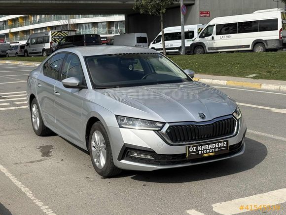 2022 Skoda Octavia 1.5 TSİ e-Tec 150 Hp Yetkili Servis Bakımlı