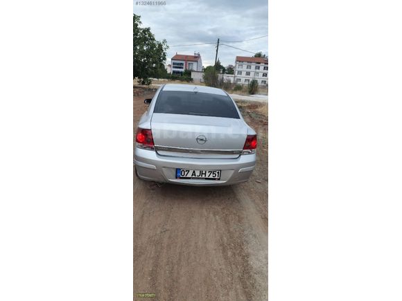 2008 Opel astra