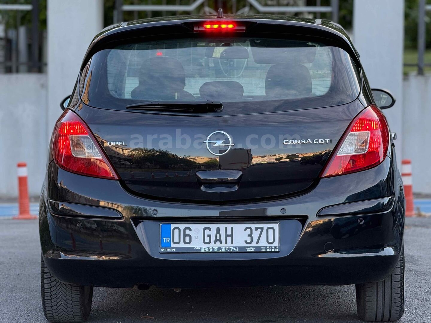Galeriden Opel Corsa 1.3 CDTI Enjoy 2008 Model İstanbul 239.000 km Siyah 7