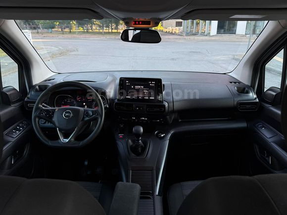 2020 MODEL OPEL COMBO 1.5 ENJOY STYLE DEĞİŞENSİZ FULL PAKET
