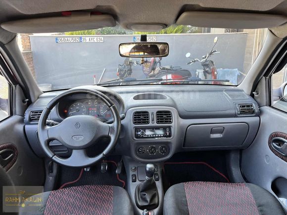 AKALIN OTOMOTİVDEN TEMİZ TAKASLI CLİO