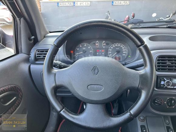 AKALIN OTOMOTİVDEN TEMİZ TAKASLI CLİO