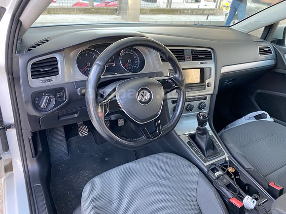 Araç R Line çevrilmiştir 300 bin tl ekstra vardır araçta